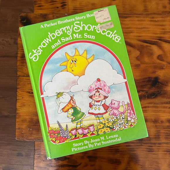 Vintage 1983 Strawberry Shortcake And Sad Mr. Sun Hardcover Book - Picture 1 of 13